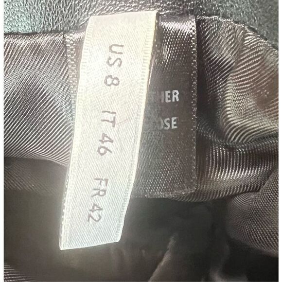 St. John Soft Black Leather Made in Italy NWT Size 8 - Picture 10 of 11